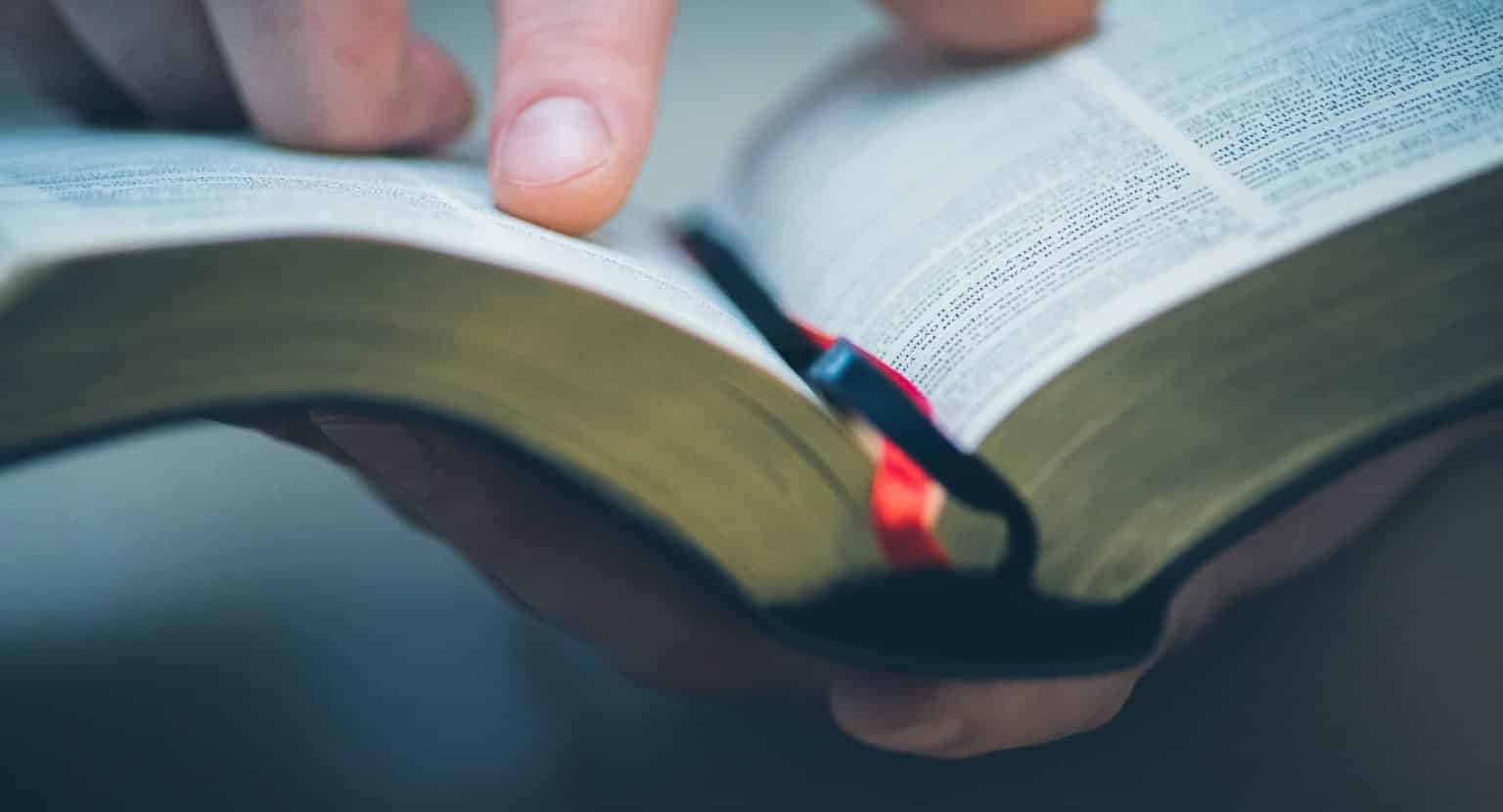 how to read the Bible
